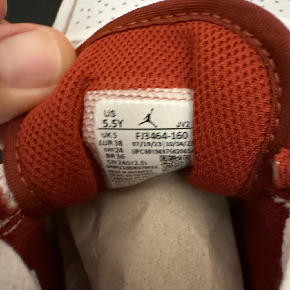Air Jordan 1 Mid SE - Lobsters - Basketball Shoes Size - 5.5Y / 7W - Picture 8 of 11